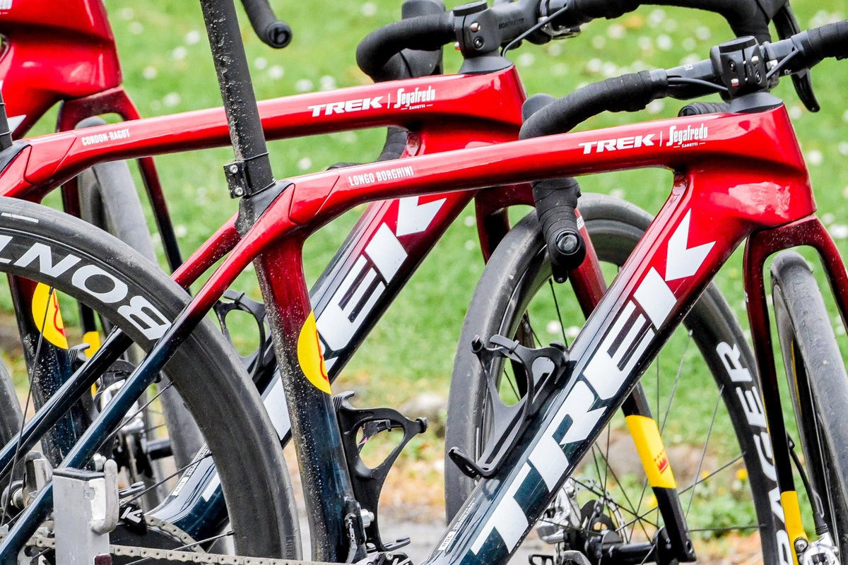 Trek Domane 2023: на «Париж — Рубе» засветился новый велосипед