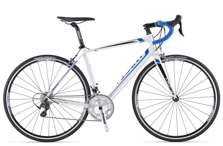 Giant Giant Defy 0 Compact (2014)