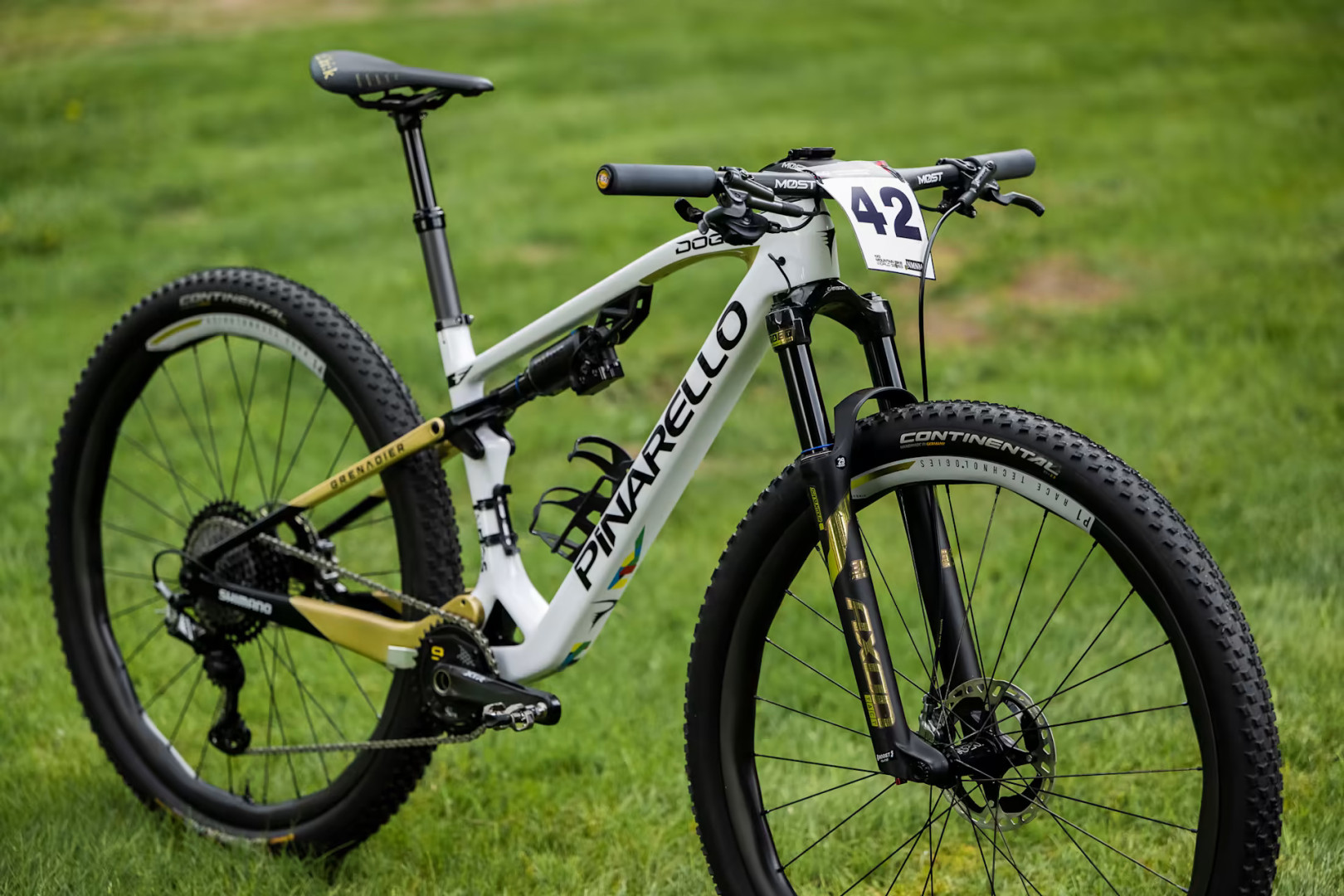 Pinarello Dogma XC 2024: новый велосипед для кросс-кантри Тома Пидкока