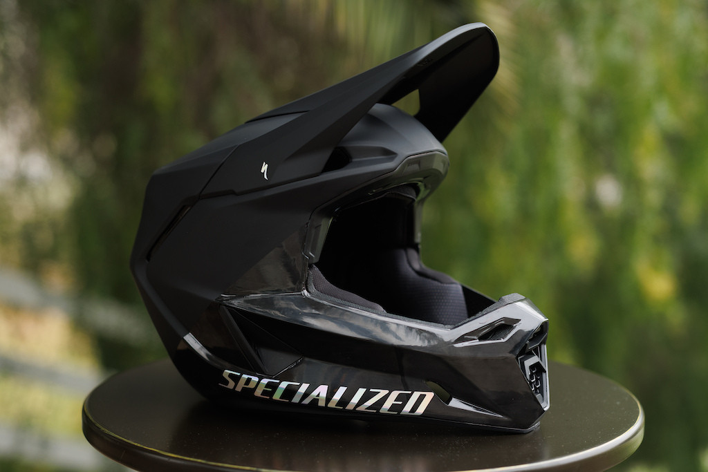 Specialized dissident hot sale carbon helmet