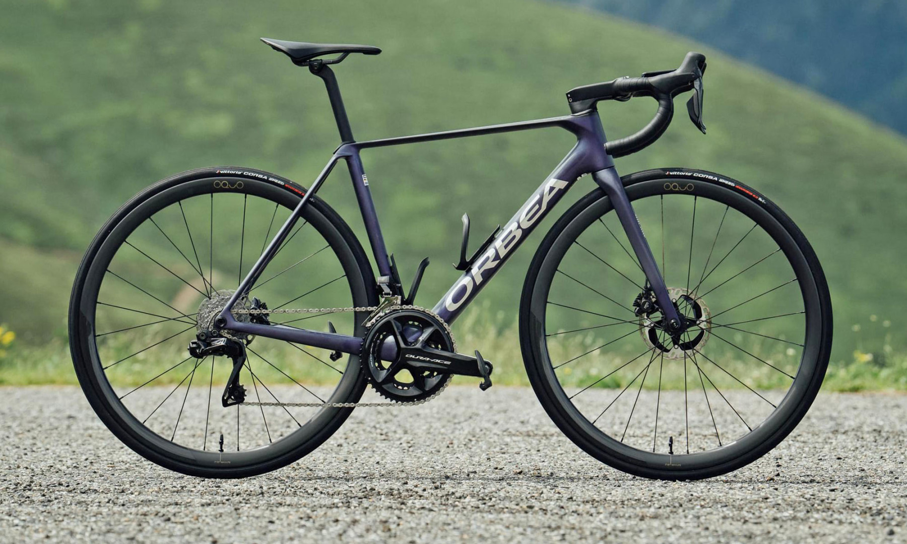 Orbea Orca Carbon 2024: новый шоссейный велосипед стал ещё легче и быстрее